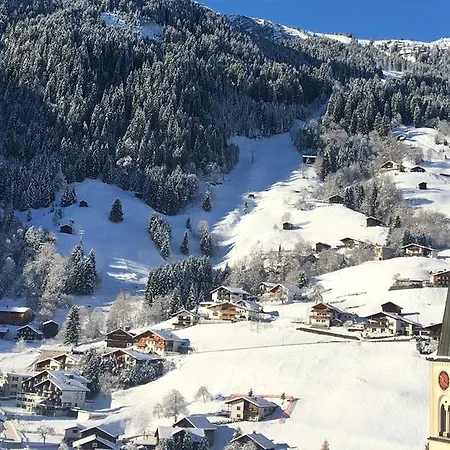 Haus Ganeu Appartement
