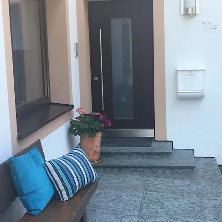 アパート Haus Ganeu