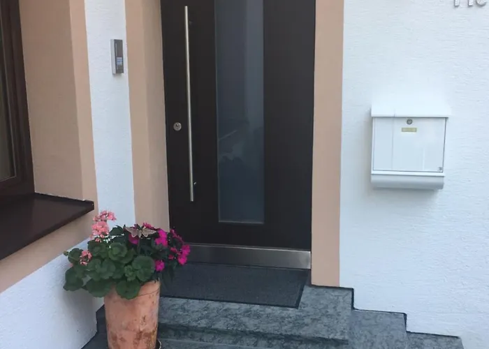 Haus Ganeu Apartment